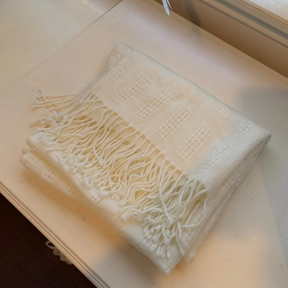 Off White Scarf great condition super soft